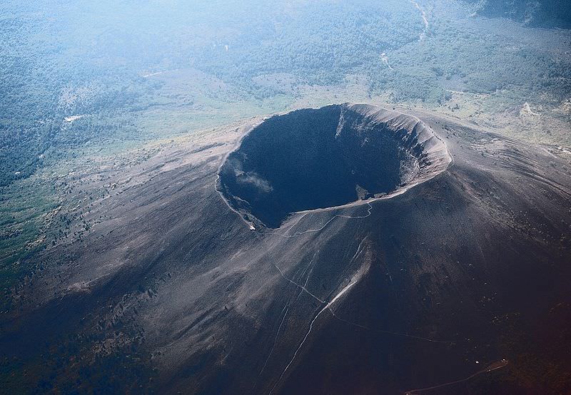 Volcano Vesuvius. Image credit: Pastorius