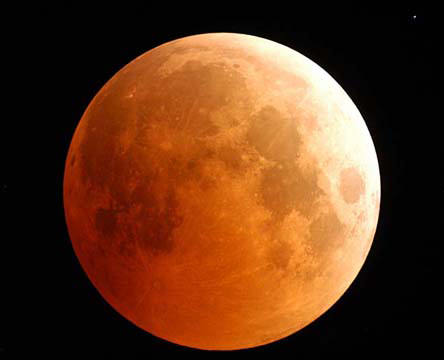 Total Lunar Eclipse, 2004. Credit: Fred Espenak