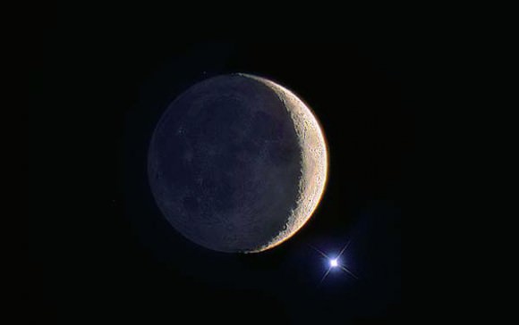 Crescent Moon and Venus - Danilo Pivato