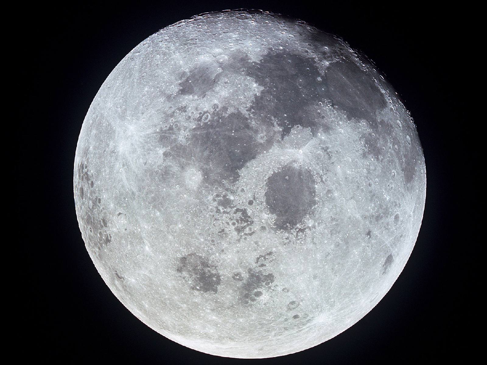 Is the Moon Really a 'Been There Done That' World? - Universe Today