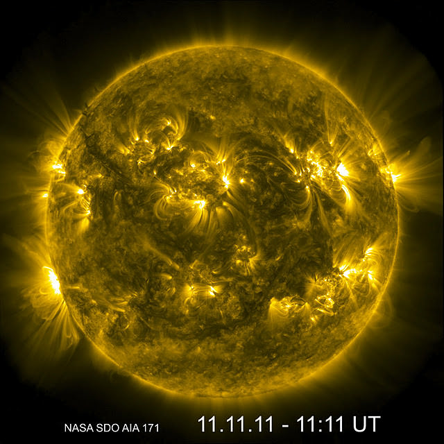 Portraits of Our Sun on 11/11/11 at 11:11 UTC