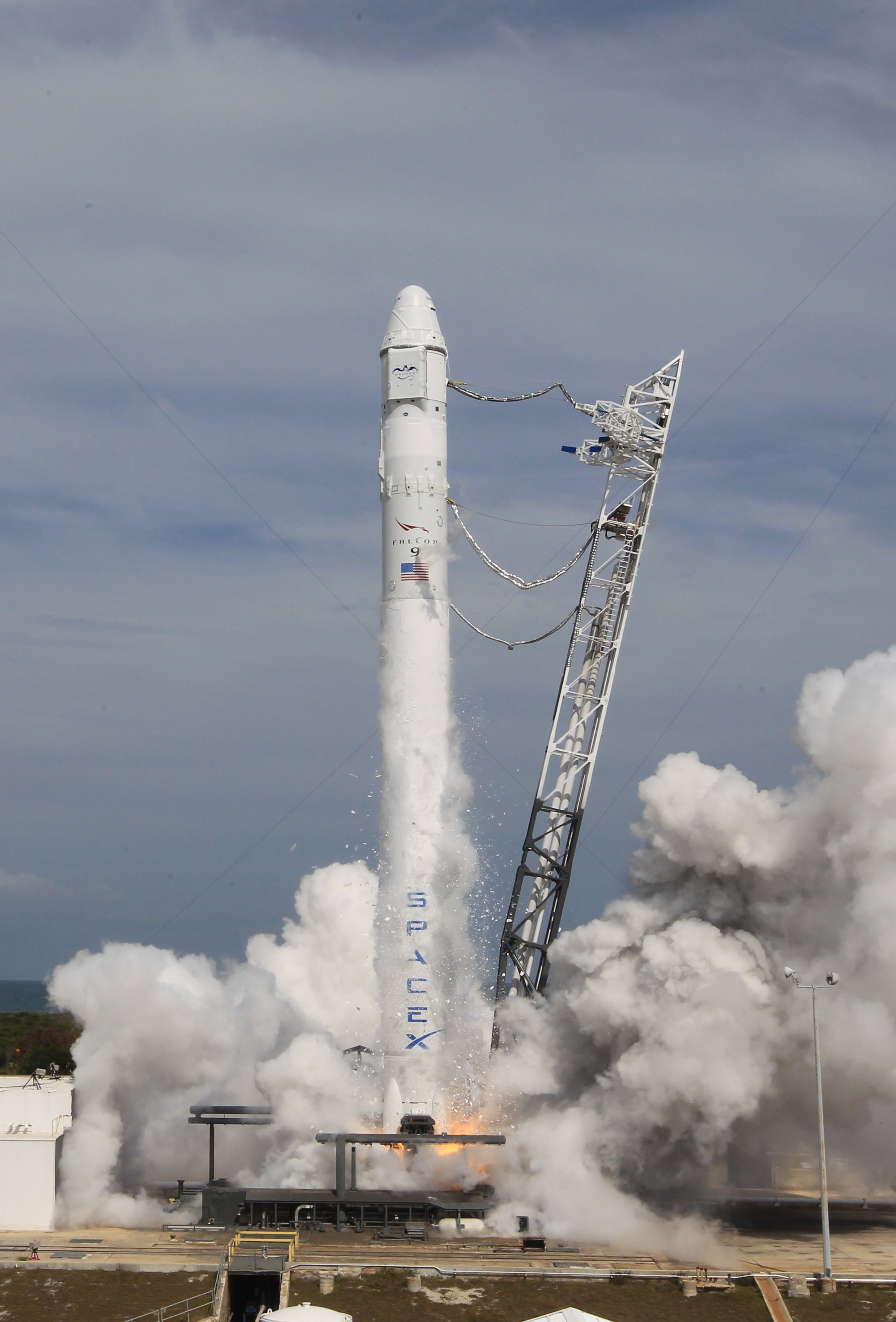 SpaceX Dragon Launch Slides to May 19 - Universe Today2213 x 3263