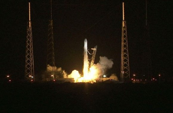 Liftoff! SpaceX Launches First Official Commercial Resupply Mission to ISS