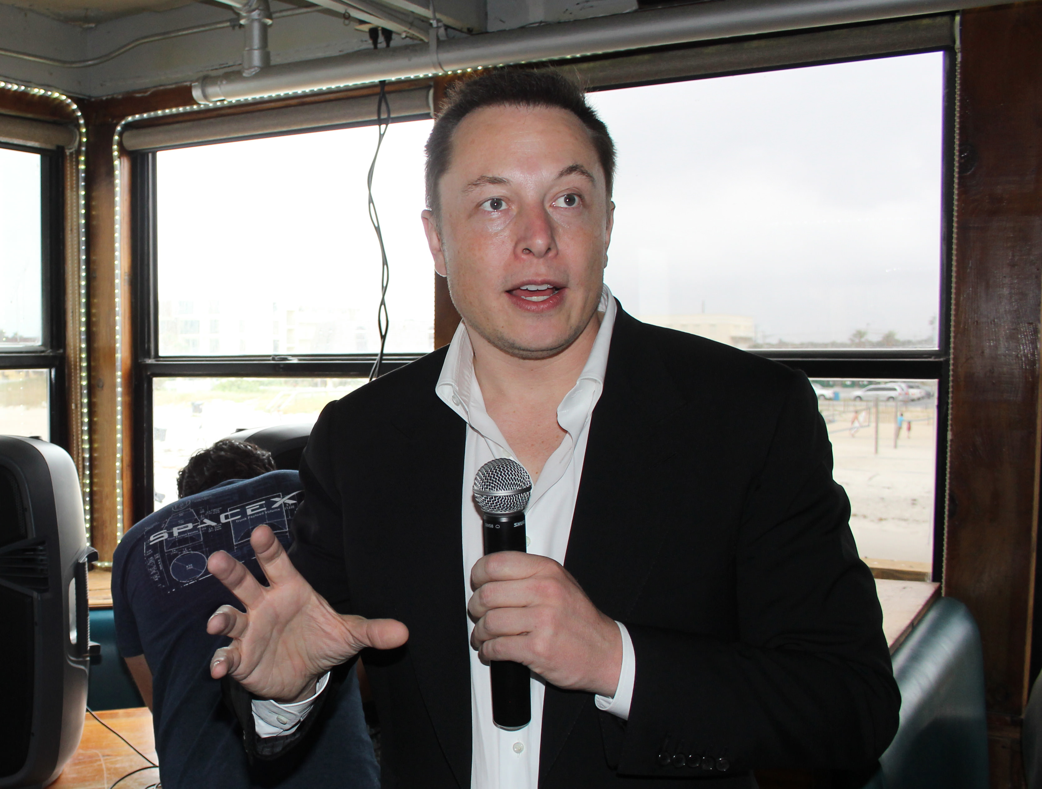 Elon Musk Briefs Universe Today & Media ahead of Revolutionary Falcon 9