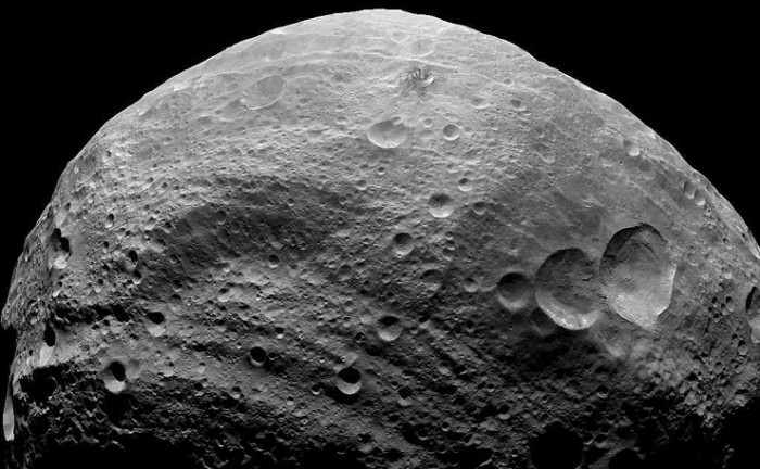 Asteroids represent a real danger to Earth. But is targeting them with missiles, maybe nuclear, a good idea? Image: NASA/JPL/CalTech