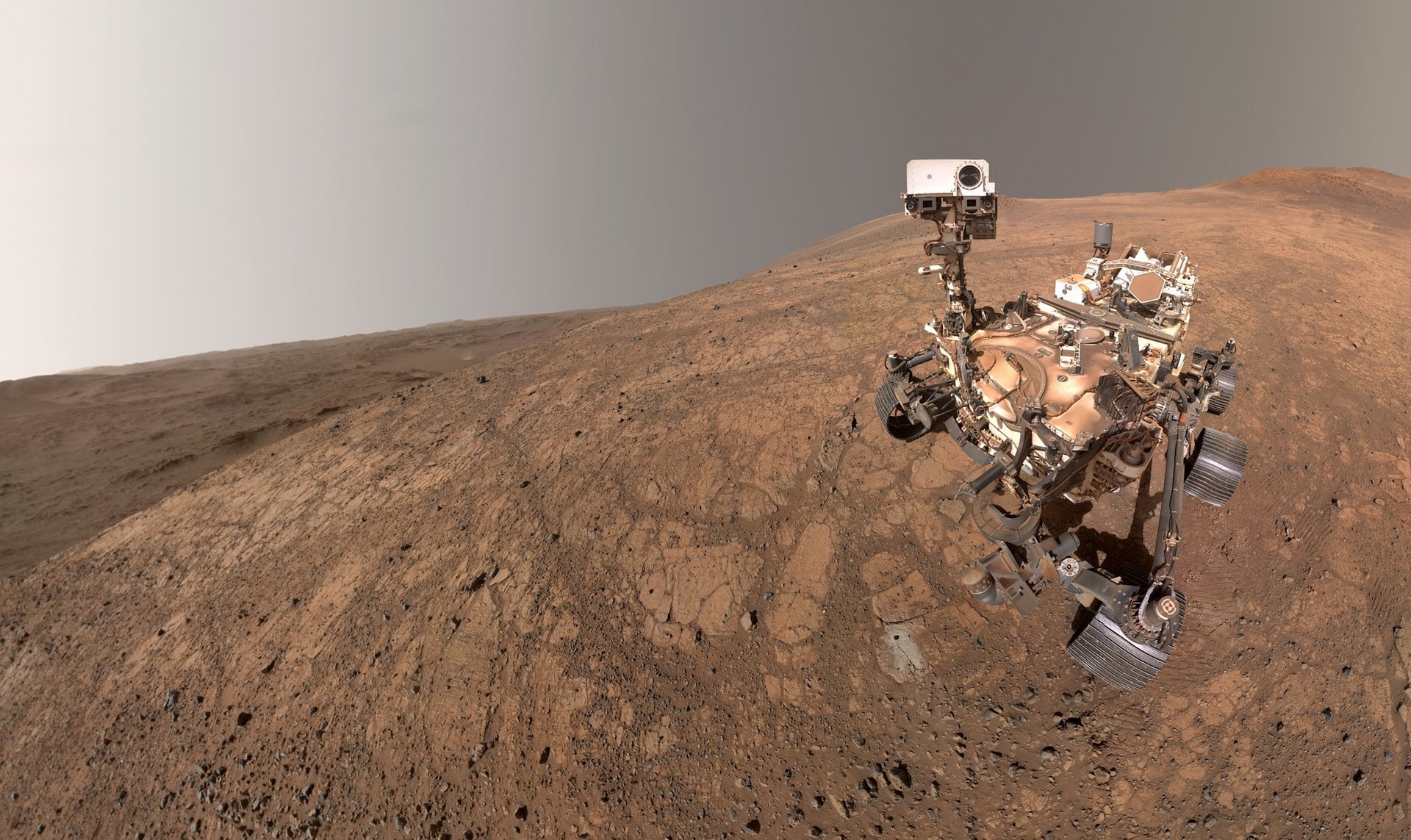 NASA’s Perseverance took this selfie at “Witch Hazel Hill” on Jezero Crater’s rim on May 10th, 2025. Credit: NASA/JPL-Caltech/MSSS