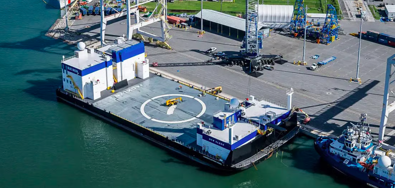 Landing Platform Vessel 1 (aka Jacklyn) at Cape Canaveral, Florida (Credit : Blue Origin)
