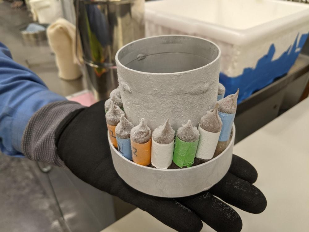 Frozen E. coli samples in the lab. The samples were dosed with 20 million years of radiationa at -60 F., then modelled for an additional 30 million years. Image Credit: Alexander Pavlov.