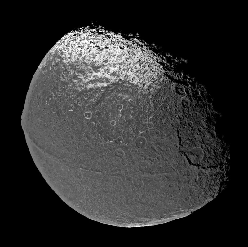 Saturn's moon Iapetus. Image credit: NASA/JPL/Space Science Institute. 