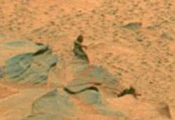tiny detail from a panorama taken by the Mars Exploration Rover Spirit on sol 1,366-1,369 (November 6-9, 2007) of its position on the eastern edge of Home Plate. Credit: NASA / JPL / Cornell