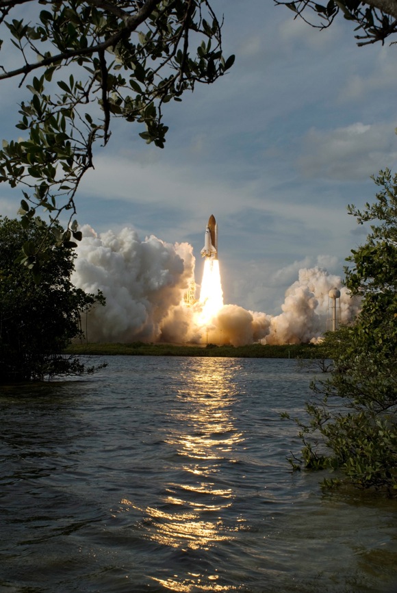 Atlantis launches. Image credit: NASA