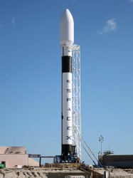 Falcon 9 vertical on the launch pad (SpaceX)
