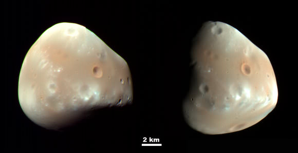 Two images of Deimos taken 5.5 hours apart. Credit: NASA/JPL/U of Arizona