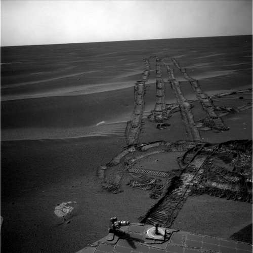 Image from Opportunity's navigation camera on sol 1825. Credit: NASA/JPL