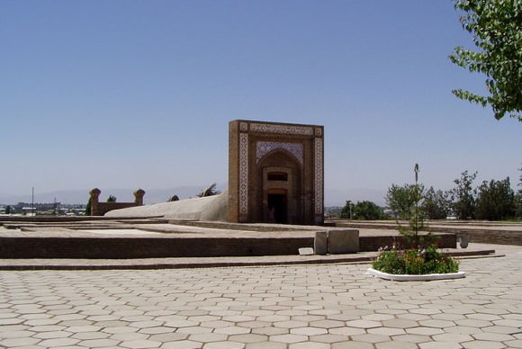 Entrance to the observatory of Ulug'Beg (now Museum) in Samarkand (Uzbekistan). Credit: WIkipedia Commons/Sigismund von Dobschütz