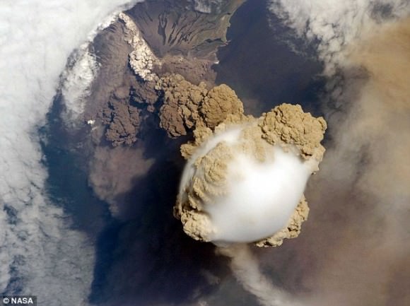 Second image of Sarychev Volcano. Credit: NASA