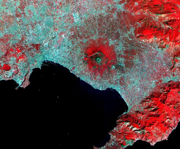 Image of Mt. Vesuvius, captured in 2000 by the Advanced Spaceborne Thermal Emission and Reflection Radiometer (ASTER). Credit: NASA/EO