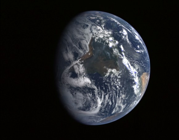 Planet Earth seen from Messenger. Image credit: NASA