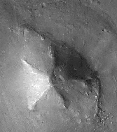 les secrets sur Mars finiront bien par être révélés Pyramid-on-mars