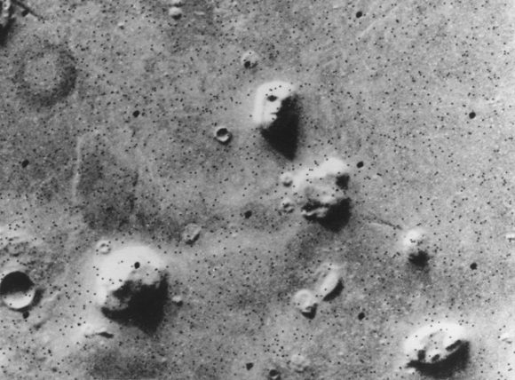 A section of the Cydonia region, taken by the Viking 1 orbiter and released by NASA/JPL on July 25, 1976. Credit: NASA/JPL