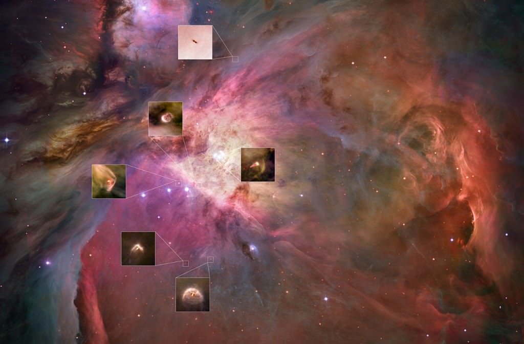 An image of the Orion Nebula, which contains more than 180 proplyds, or ionized protoplanetary disks. Six of them are highlighted in this image. In this study, the authors compared disks in Perseus with disks in Orion. Image Credit: By ESA/Hubble, CC BY 4.0, https://commons.wikimedia.org/w/index.php?curid=8778842