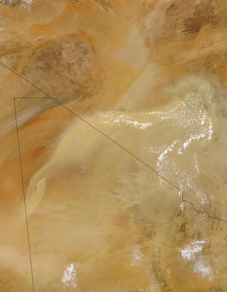 Dust in the Sahara Desert 