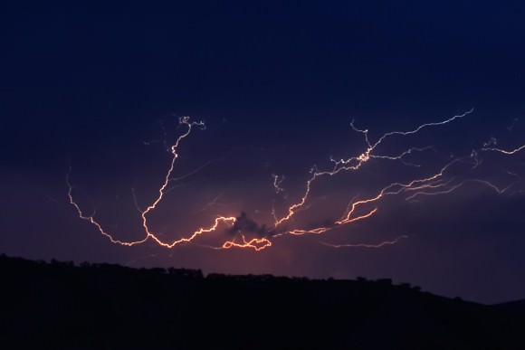 Multiple paths of cloud-to-cloud lightning, Swifts Creek, Australia.. Credit: fir0002/flagstaffotos.com.au