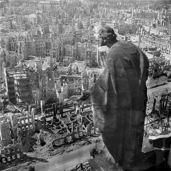 Dresden, 1945, view from the city hall (Rathaus) over the destroyed city Deutsche Fotothek?