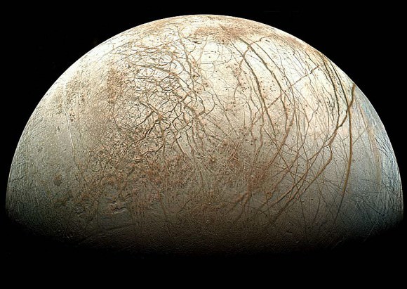 The cracked ice surface of Europa. Credit: NASA/JPL