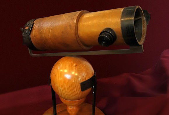 Replica of Newton's second Reflecting telescope that he presented to the Royal Society in 1672.