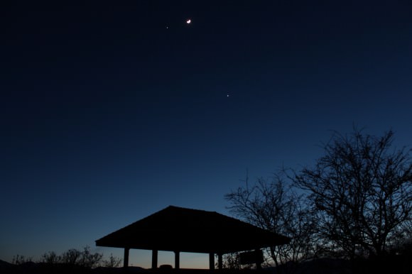 Venus/Jupiter/Moon conjunction 2012 Image credit: Fraser Cain