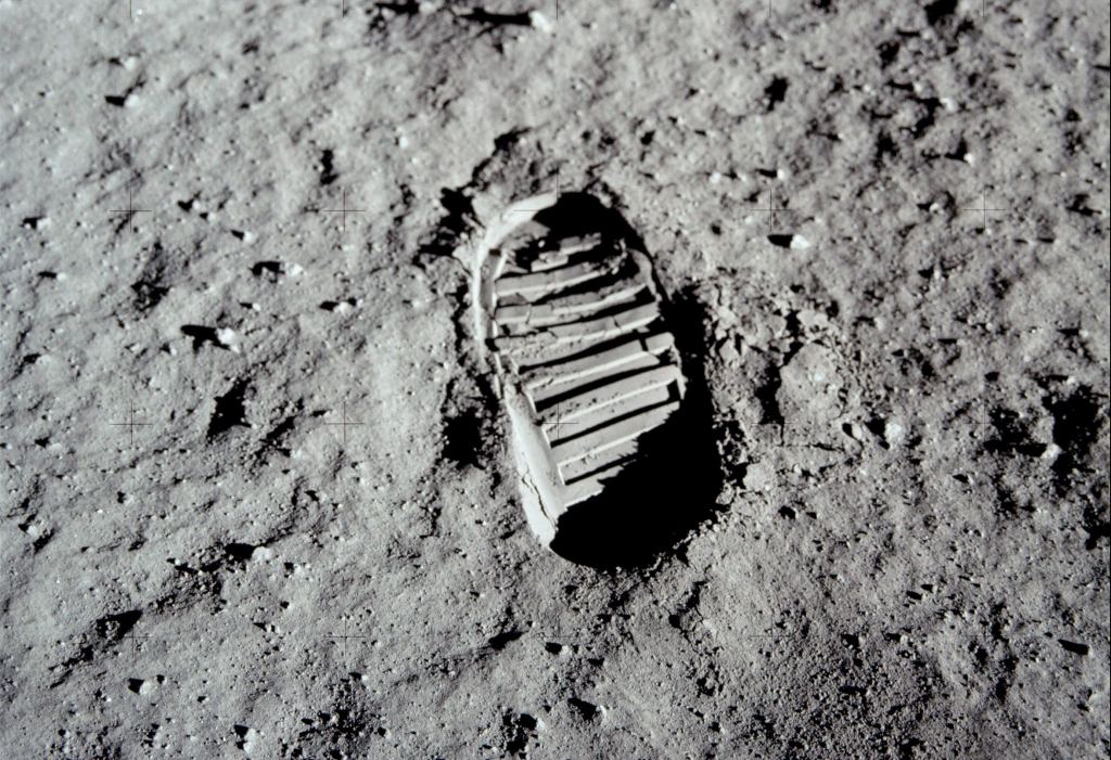 Apollo 11 bootprint e1641591973289