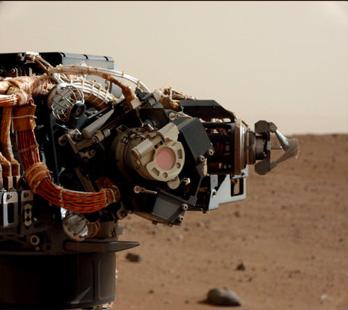 Camera and brushes on Curiosity's Arm as Seen by Camera on Mast. Image credit: NASA/JPL-Caltech/MSSS 