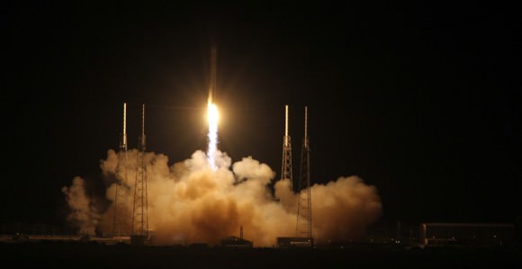 SpaceX Falcon 9 rocket liftoff on May 22, 2012 from Space Launch Complex-40 at Cape Canaveral Air Force Station, Fla., on the first commercial mission to the International Space Station.  Orbital hopes to duplicate the SpaceX feat in 2013.  Credit: Ken Kremer