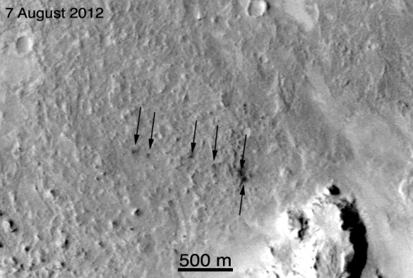 CLICK TO PLAY - Before-and-after images of the 55 kg-mass landing sites (NASA/JPL/MSSS)