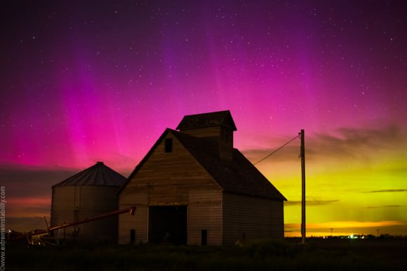 Aurora captured on May 31, 2013, seen from near Denison, Iowa. Credit and copyright: Mike Hollingshead. 