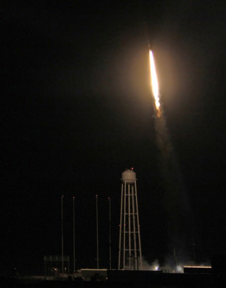 Night  launch of NASA Black Brant XII suborbital rocket at 11:05 p.m. EDT on June 5, 2013 from NASA Wallops Flight Facility, VA carrying CIBER astronomy payload. Credit: Ken Kremer