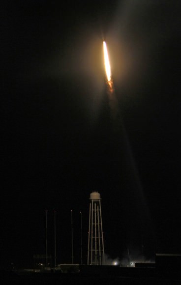 NASA Black Brant XII suborbital rocket streaks skyward after blastoff at 11:05 p.m. EDT on June 5, 2013 from NASA Wallops Flight Facility, VA carrying CIBER astronomy payload. Credit: Ken Kremer