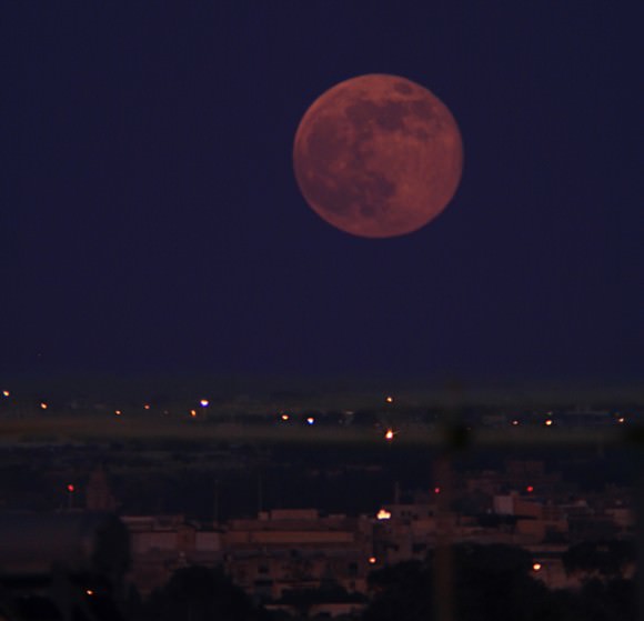 The Super Moon on June 23, 2013 as seen over Malta. Credit and copyright: Leonard E. Mercer.