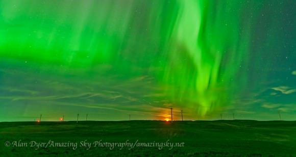 The northern lights on June 28/29, 2013 as seen from the Wintering Hills WInd Farm near Drumheller, Alberta. Credit and copyright: Alan Dyer/Amazing Sky Photography. 