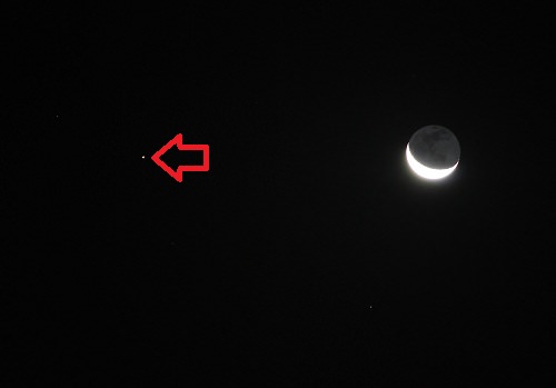 Reality check... how Mars really appears compared to the Moon as seen during a close conjunction in 2012.