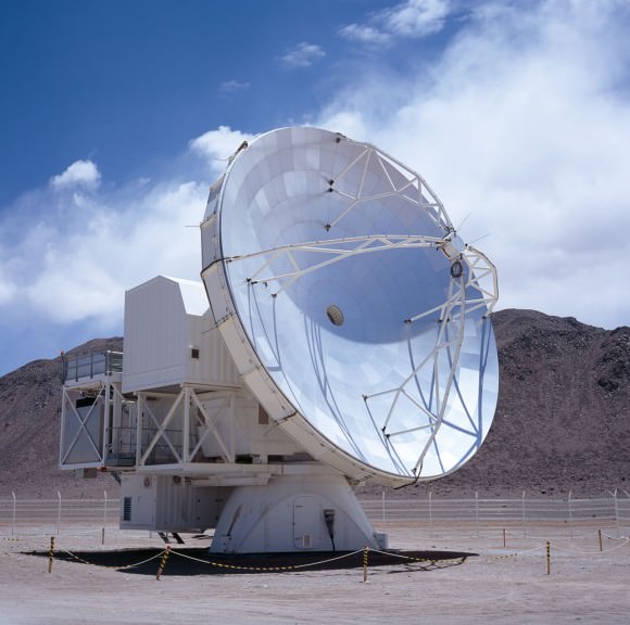 The Atacama Pathfinder (APEX) antenna. Image Credit: ESO