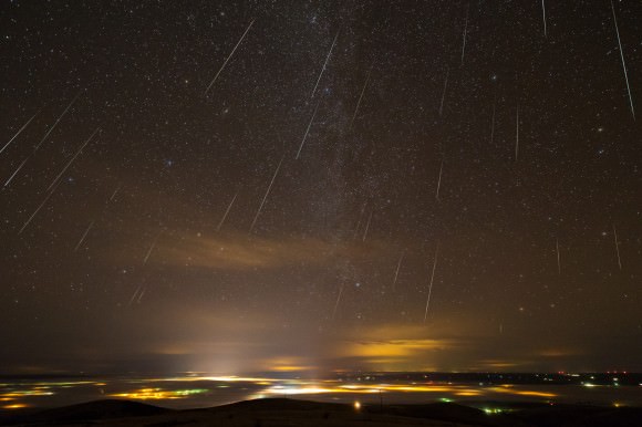 Time lapse-photo showing geminids over Pendleton, OR. Credit: Thomas W. Earle