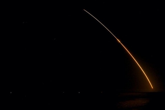 LADEE launch as seen from Chesapeake Bay, Maryland. Credit and copyright: Dan @awkwardrobots.