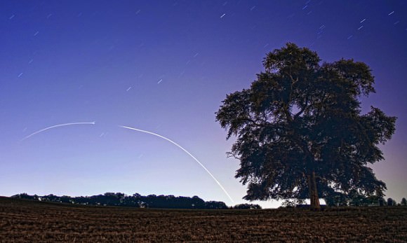 Rocket to the Moon from Wallops Island, VA, as seen from Gaithersburg, Maryland. Credit and copyright: Zach Stern. 