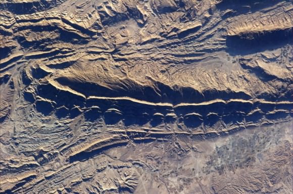 "The sculpted mountains of the Iranian deserts." European Space Agency astronaut Luca Parmitano, Oct. 15, 2013. (Twitter)