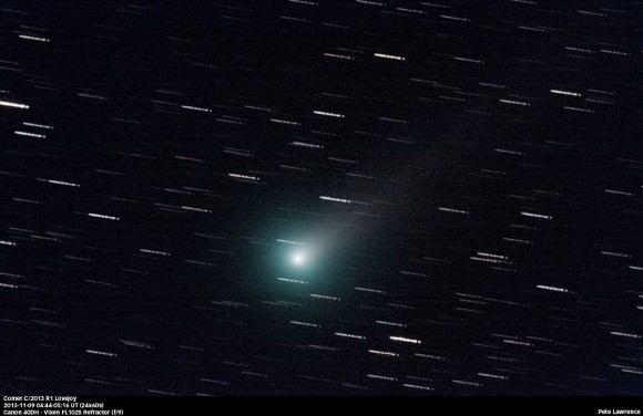Comet R1 Lovejoy as imaged by Pete Lawrence on November 9th. (Credit: Pete Lawrence).