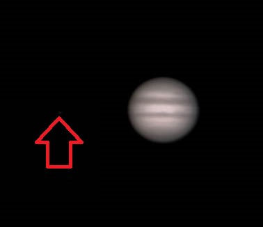 Jupiter and Io (arrowed) as imaged on the evening of December 22nd, 2013 by the author.
