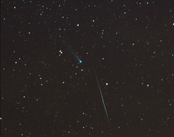 A Geminid meteor and Comet  C/2013 R1  Lovejoy, seen Dec. 11, 2013. Credit and copyright: Jeffrey Sullivan. 