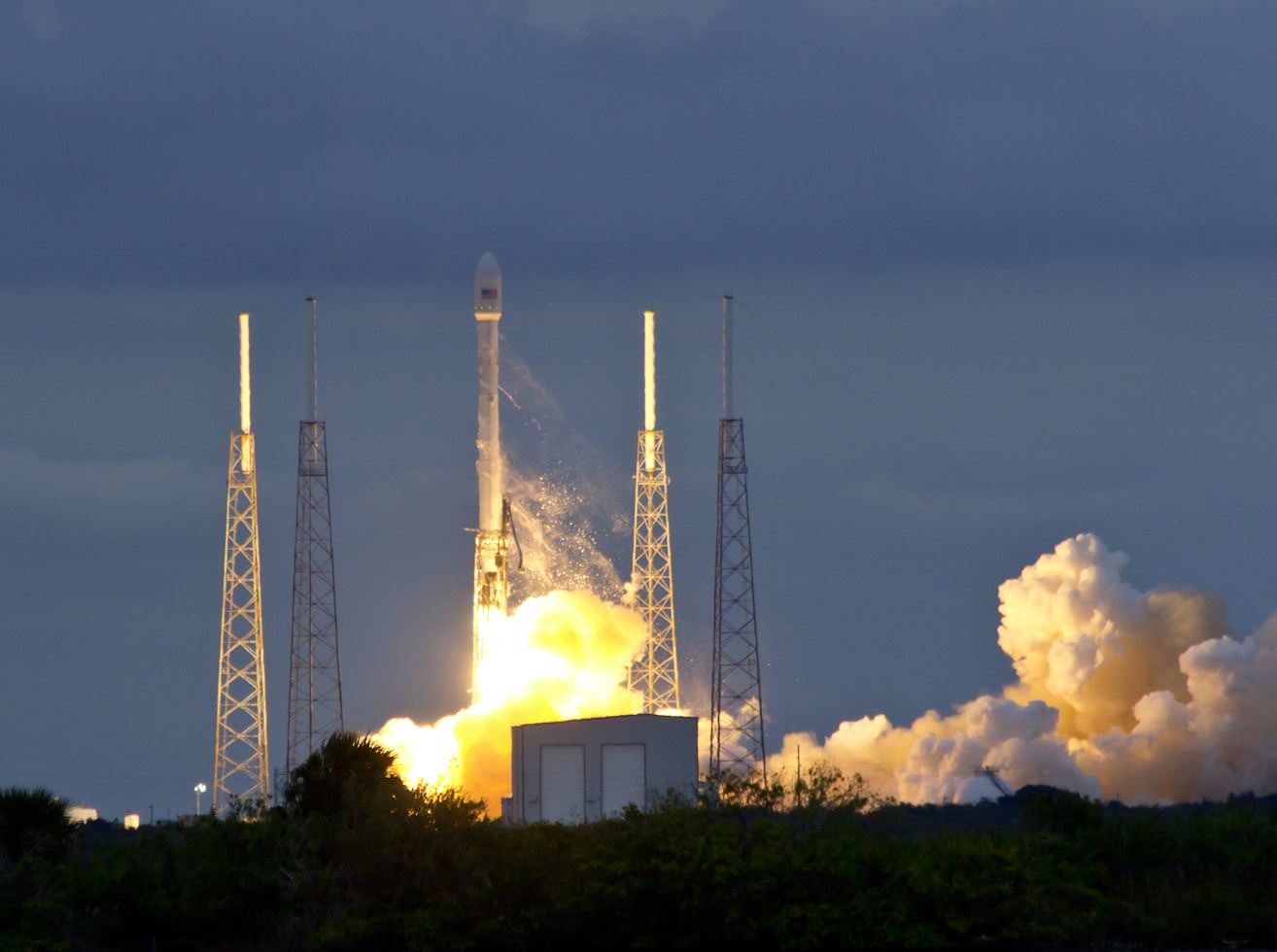 SpaceX Starts 2014 With Spectacular Private Rocket Success Delivering Thai Satellite ...